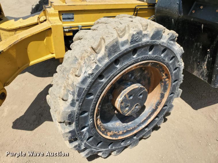 image for item HK9029 2013 Caterpillar TL1055C  telehandler
