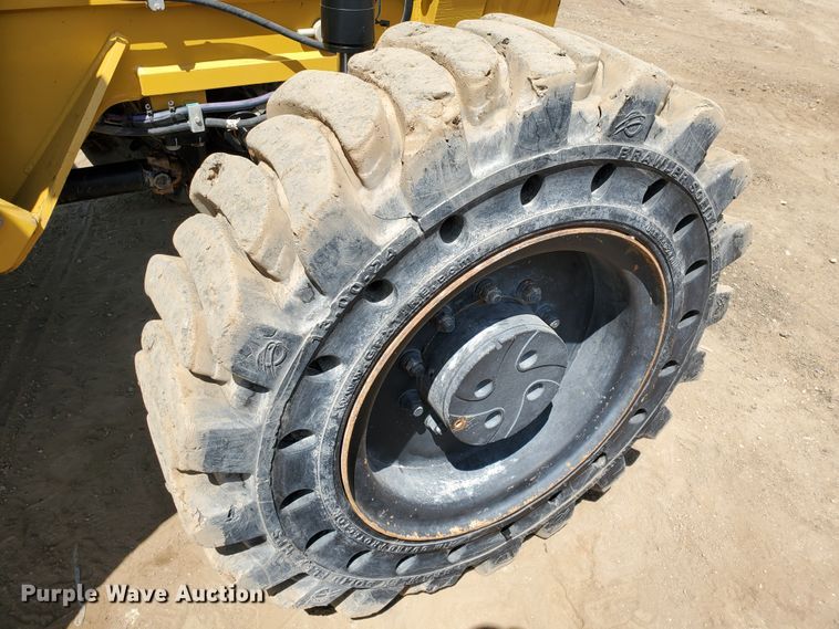 image for item HK9029 2013 Caterpillar TL1055C  telehandler