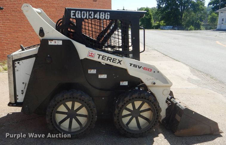 image for item HM9518 Terex TSV60  skid steer loader