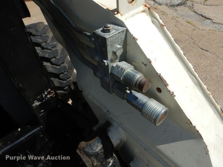 image for item HM9518 Terex TSV60  skid steer loader