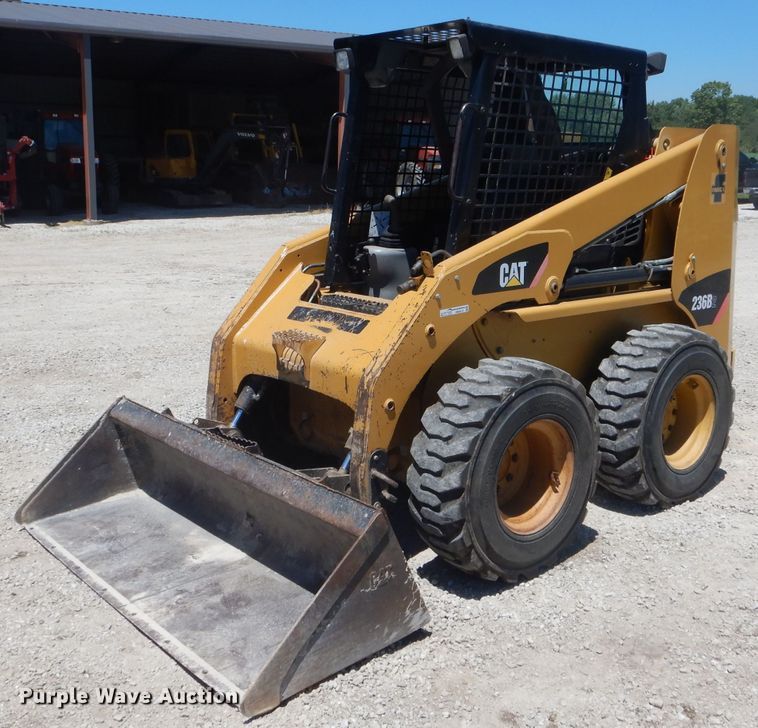 image for item HM9519 2008 Caterpillar 236B  skid steer loader