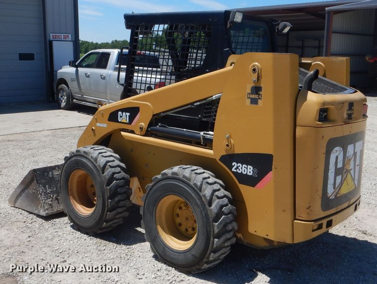 image for item HM9519 2008 Caterpillar 236B  skid steer loader
