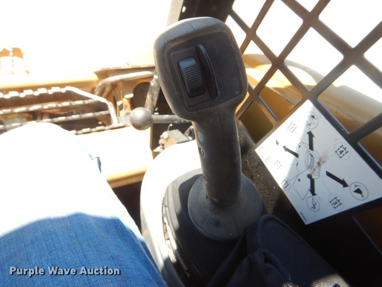 image for item HM9519 2008 Caterpillar 236B  skid steer loader