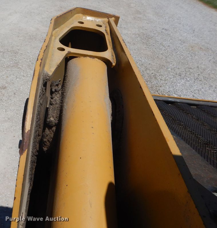 image for item HM9519 2008 Caterpillar 236B  skid steer loader