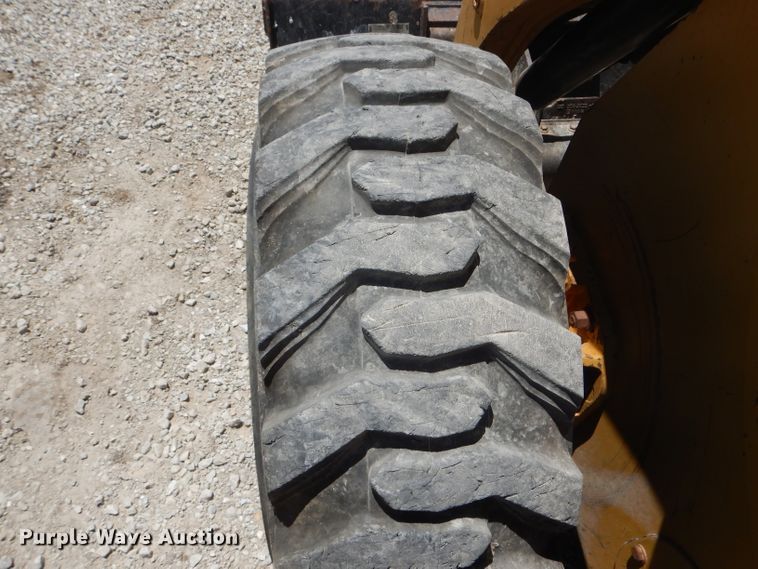 image for item HM9519 2008 Caterpillar 236B  skid steer loader