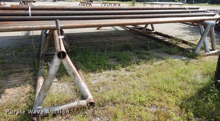 image for item HS9615 Approximately 70 pipes