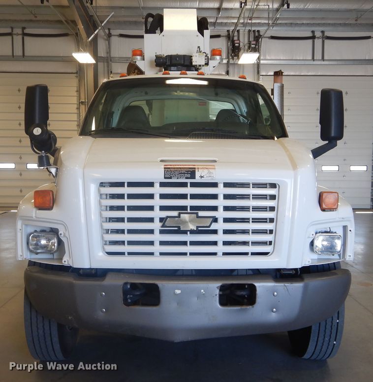 image for item HS9639 2009 Chevrolet C8500  digger derrick truck