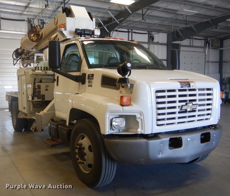 image for item HS9639 2009 Chevrolet C8500  digger derrick truck