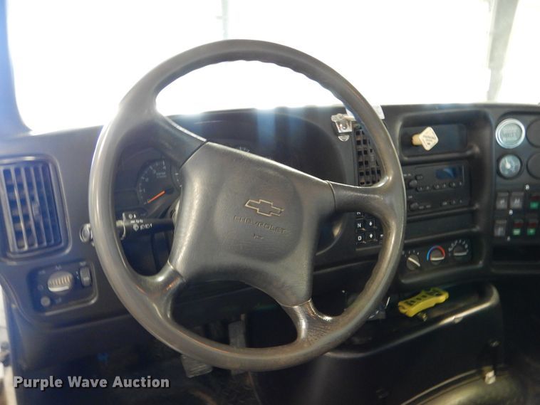 image for item HS9639 2009 Chevrolet C8500  digger derrick truck