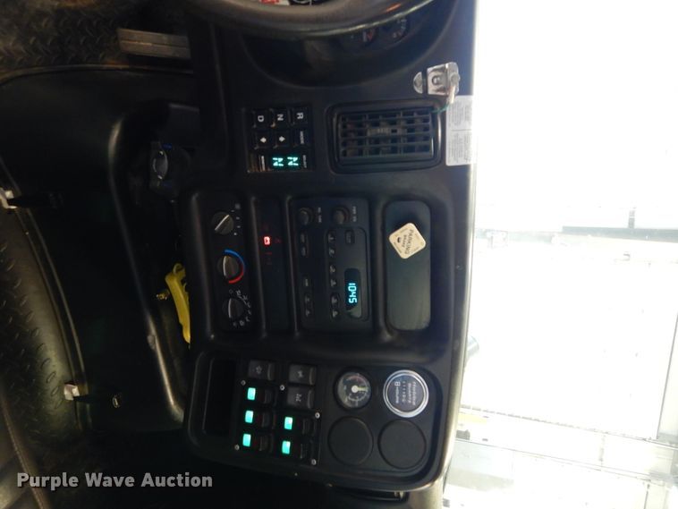 image for item HS9639 2009 Chevrolet C8500  digger derrick truck