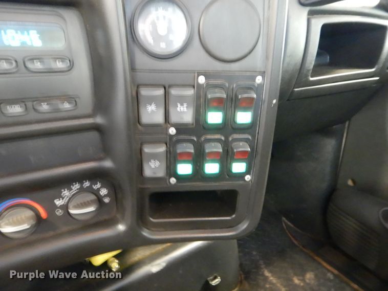 image for item HS9639 2009 Chevrolet C8500  digger derrick truck