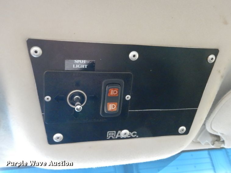 image for item HS9639 2009 Chevrolet C8500  digger derrick truck