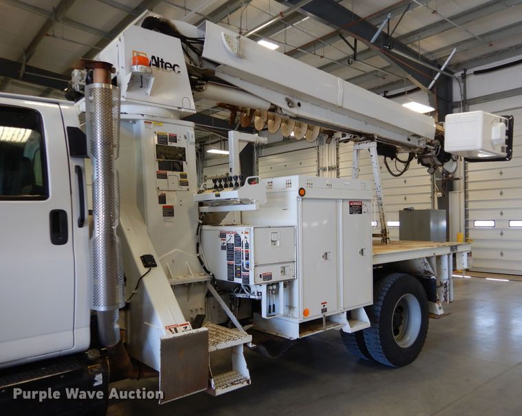 image for item HS9639 2009 Chevrolet C8500  digger derrick truck