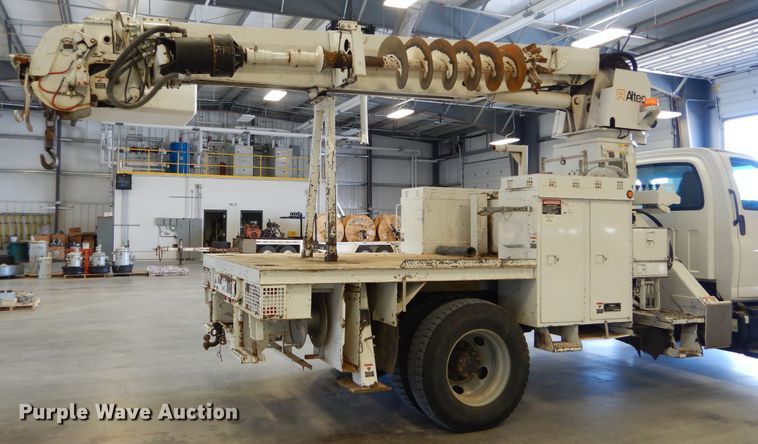 image for item HS9639 2009 Chevrolet C8500  digger derrick truck