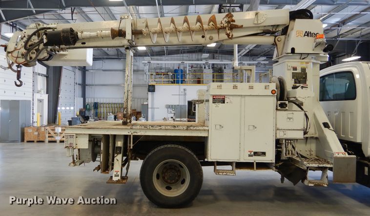 image for item HS9639 2009 Chevrolet C8500  digger derrick truck