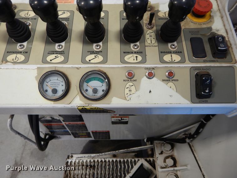 image for item HS9639 2009 Chevrolet C8500  digger derrick truck