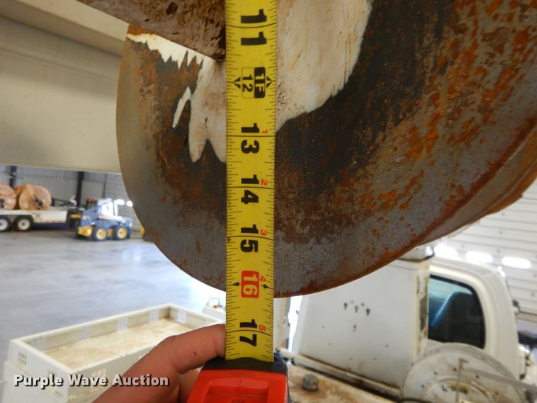 image for item HS9639 2009 Chevrolet C8500  digger derrick truck