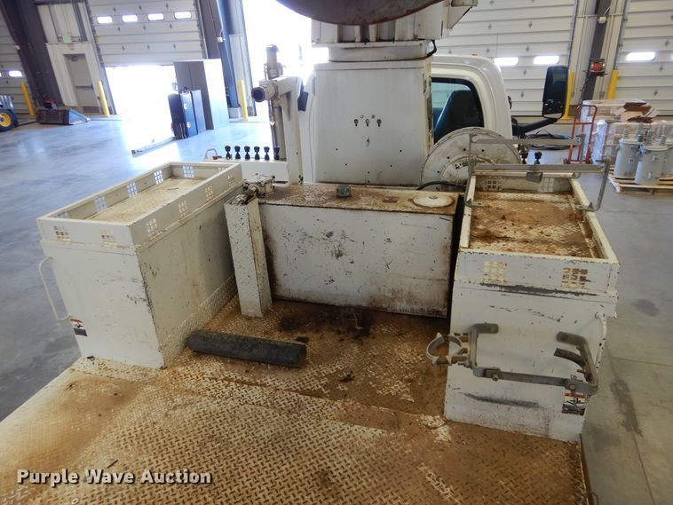 image for item HS9639 2009 Chevrolet C8500  digger derrick truck