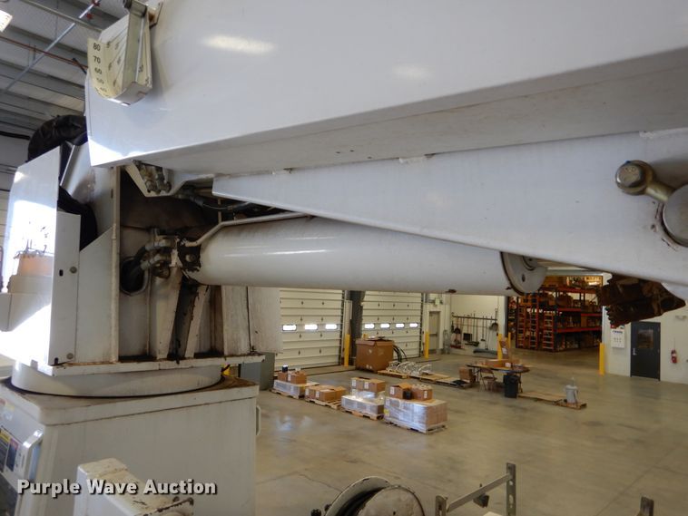 image for item HS9639 2009 Chevrolet C8500  digger derrick truck