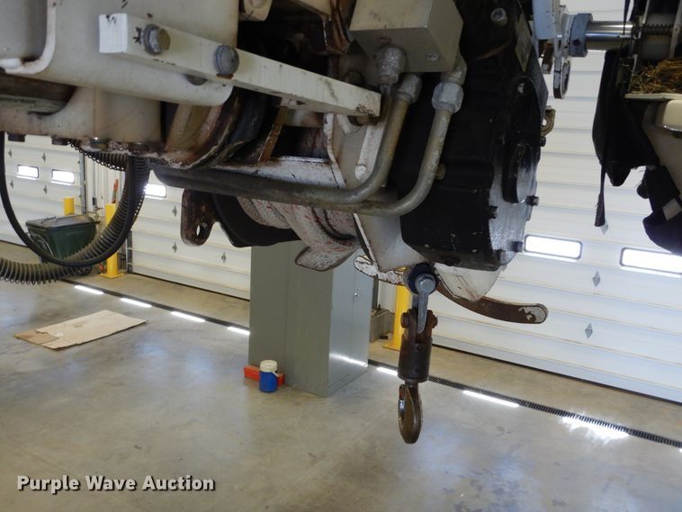 image for item HS9639 2009 Chevrolet C8500  digger derrick truck