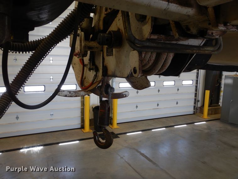 image for item HS9639 2009 Chevrolet C8500  digger derrick truck