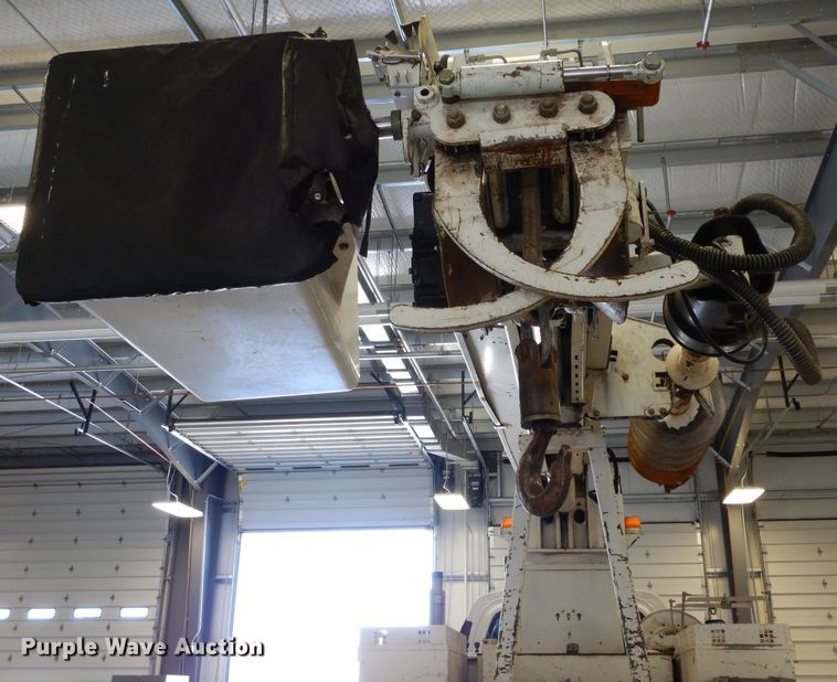 image for item HS9639 2009 Chevrolet C8500  digger derrick truck