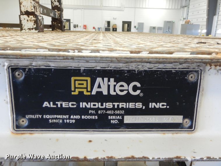 image for item HS9639 2009 Chevrolet C8500  digger derrick truck