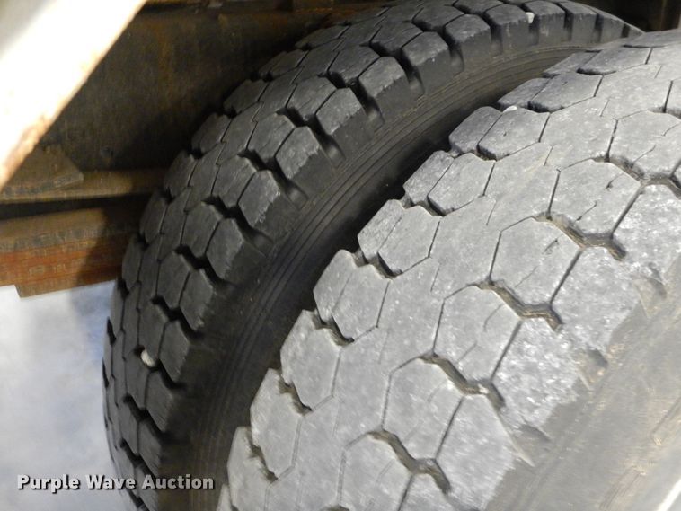 image for item HS9639 2009 Chevrolet C8500  digger derrick truck