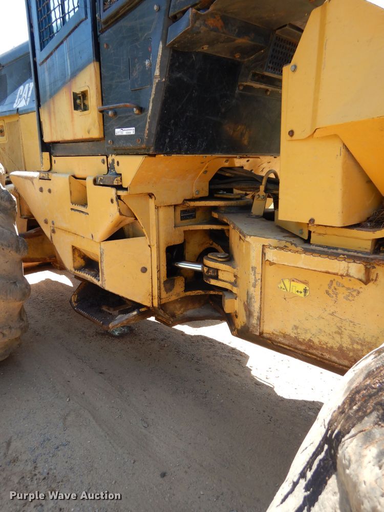 image for item HS9656 2009 Caterpillar 525C skidder