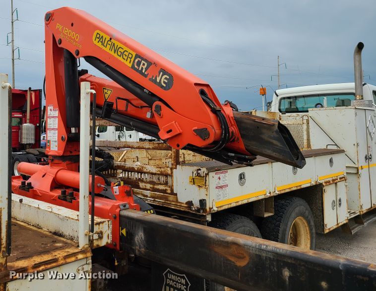image for item K5819 2008 Palfinger PK12000 crane