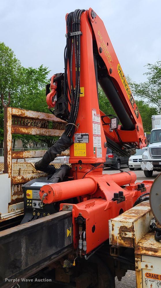 image for item K5819 2008 Palfinger PK12000 crane