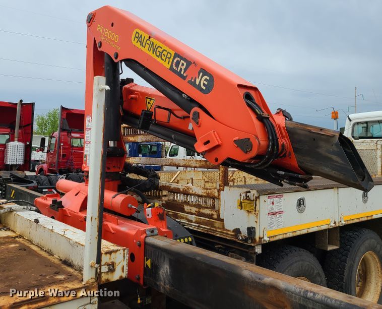 image for item K5819 2008 Palfinger PK12000 crane