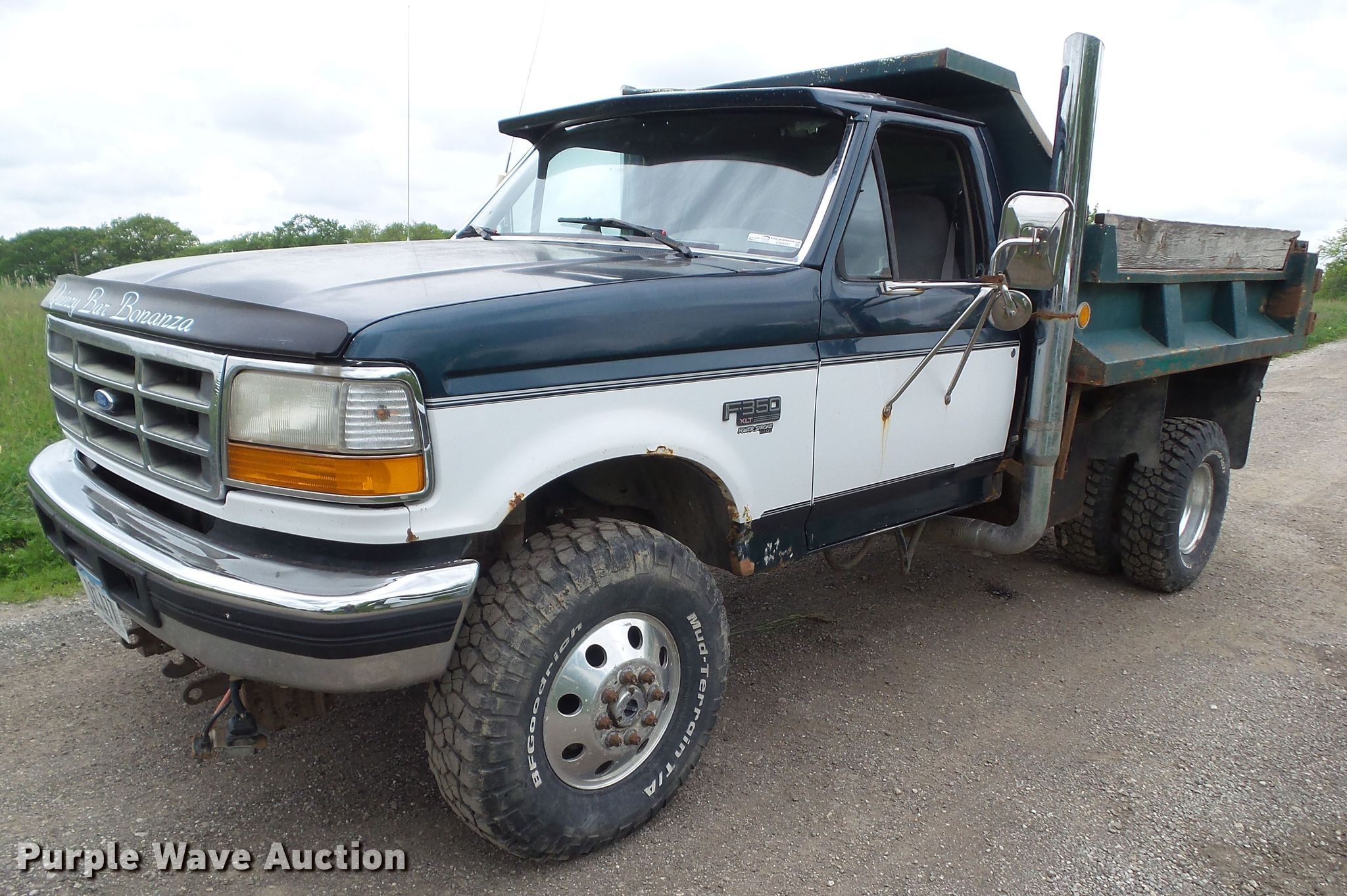 1997 Ford F350 Super Duty dump bed pickup truck in Adel, IA Item