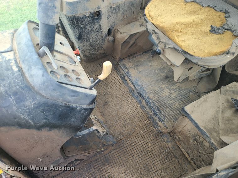 image for item DE2446 1975 John Deere 8430  4WD tractor