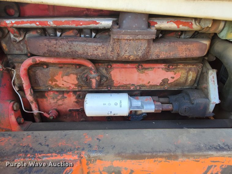 image for item DF8935 1968 International Farmall 756  tractor