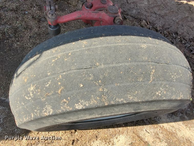 image for item DF8935 1968 International Farmall 756  tractor