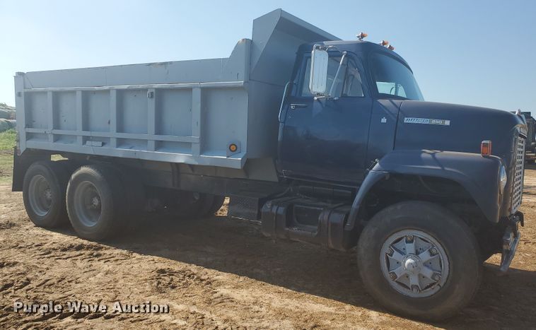 image for item DF8936 1974 International Fleetstar F2050A  dump truck