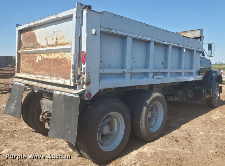 image for item DF8936 1974 International Fleetstar F2050A  dump truck