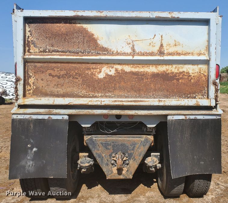 image for item DF8936 1974 International Fleetstar F2050A  dump truck