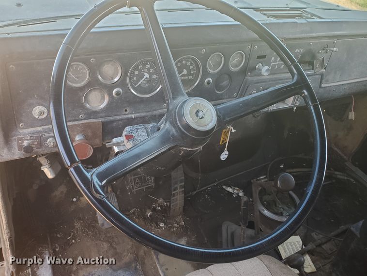 image for item DF8936 1974 International Fleetstar F2050A  dump truck