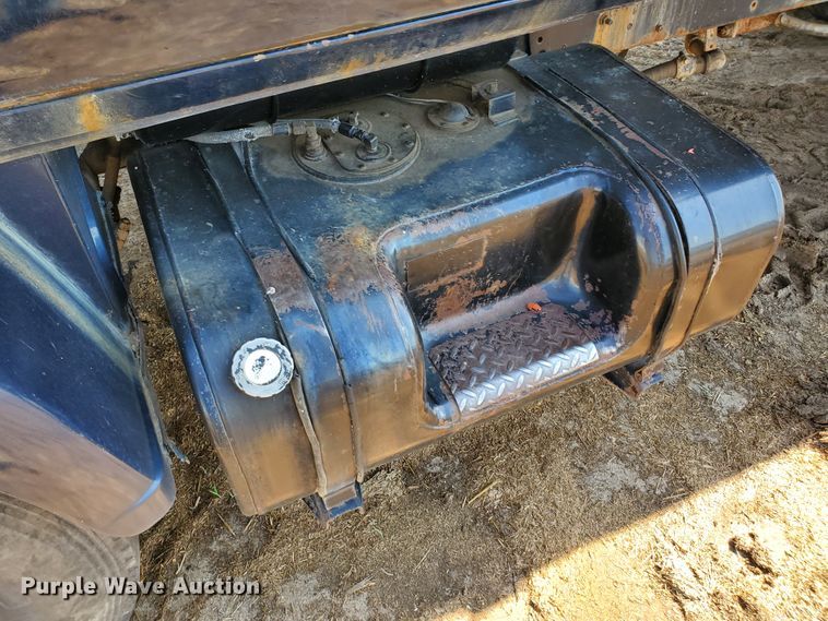 image for item DF8936 1974 International Fleetstar F2050A  dump truck