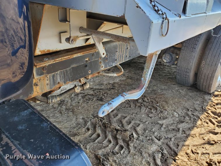 image for item DF8936 1974 International Fleetstar F2050A  dump truck