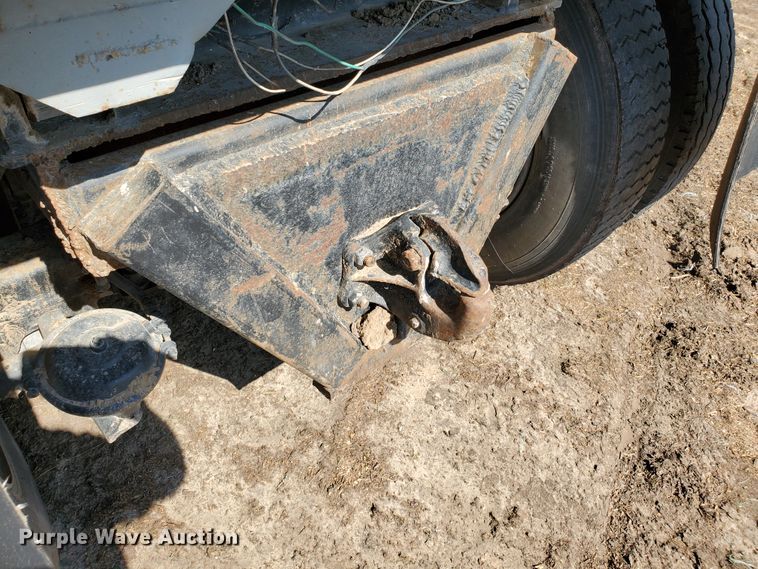 image for item DF8936 1974 International Fleetstar F2050A  dump truck