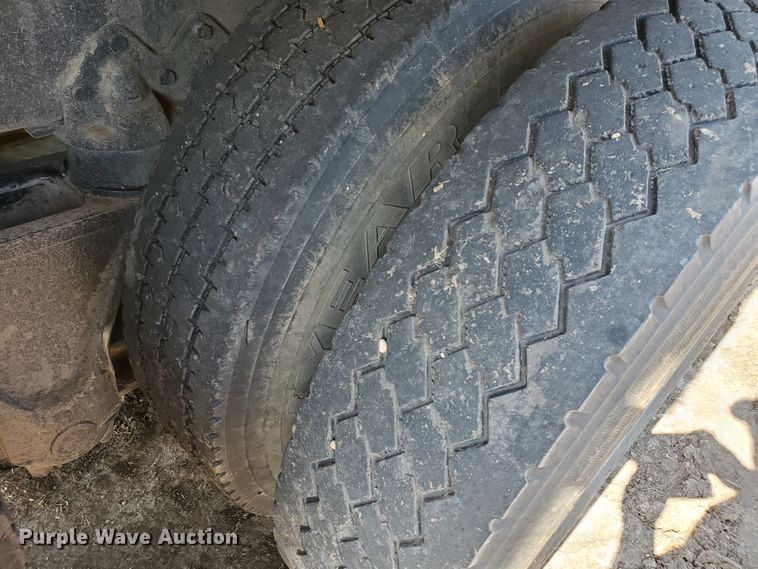 image for item DF8936 1974 International Fleetstar F2050A  dump truck