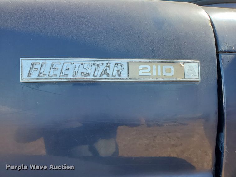 image for item DF8936 1974 International Fleetstar F2050A  dump truck