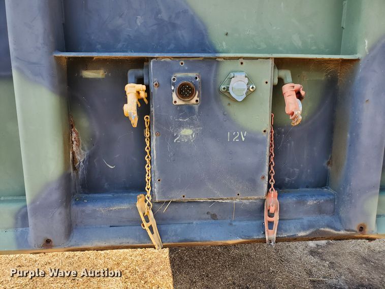 image for item DF8937 1980 Southwest M871 flatbed trailer with nurse tank