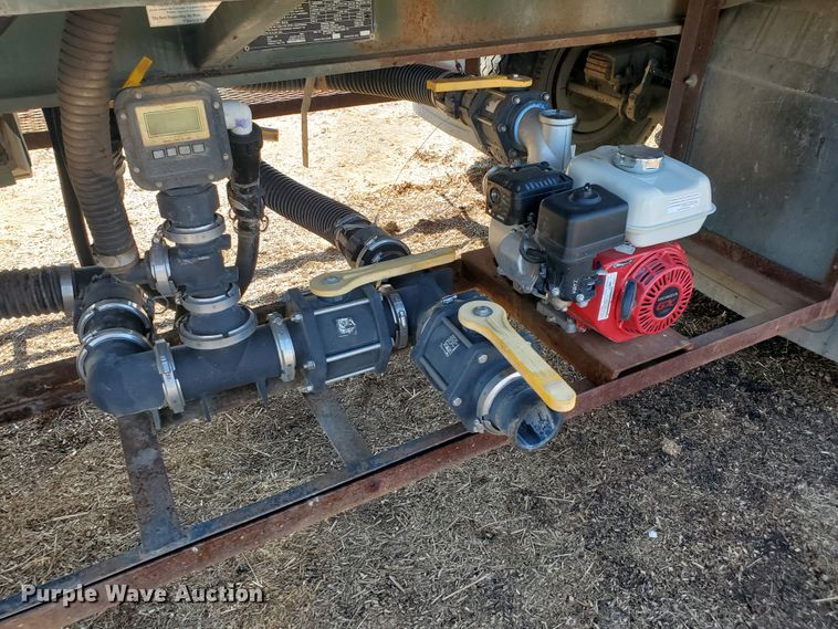 image for item DF8937 1980 Southwest M871 flatbed trailer with nurse tank