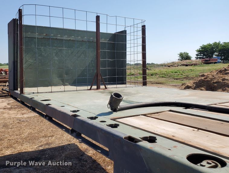 image for item DF8937 1980 Southwest M871 flatbed trailer with nurse tank