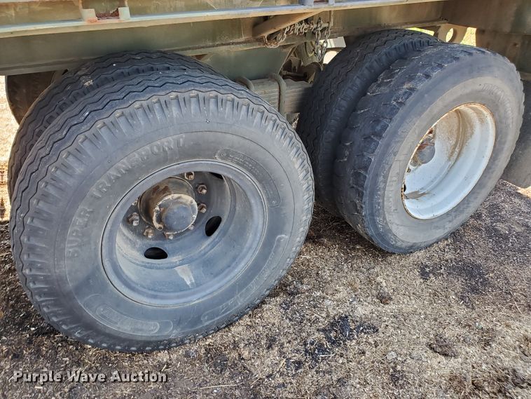 image for item DF8937 1980 Southwest M871 flatbed trailer with nurse tank