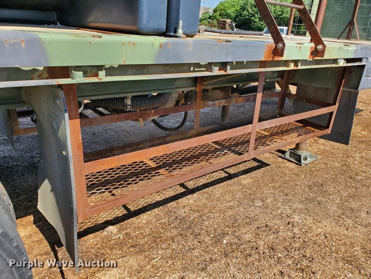image for item DF8937 1980 Southwest M871 flatbed trailer with nurse tank